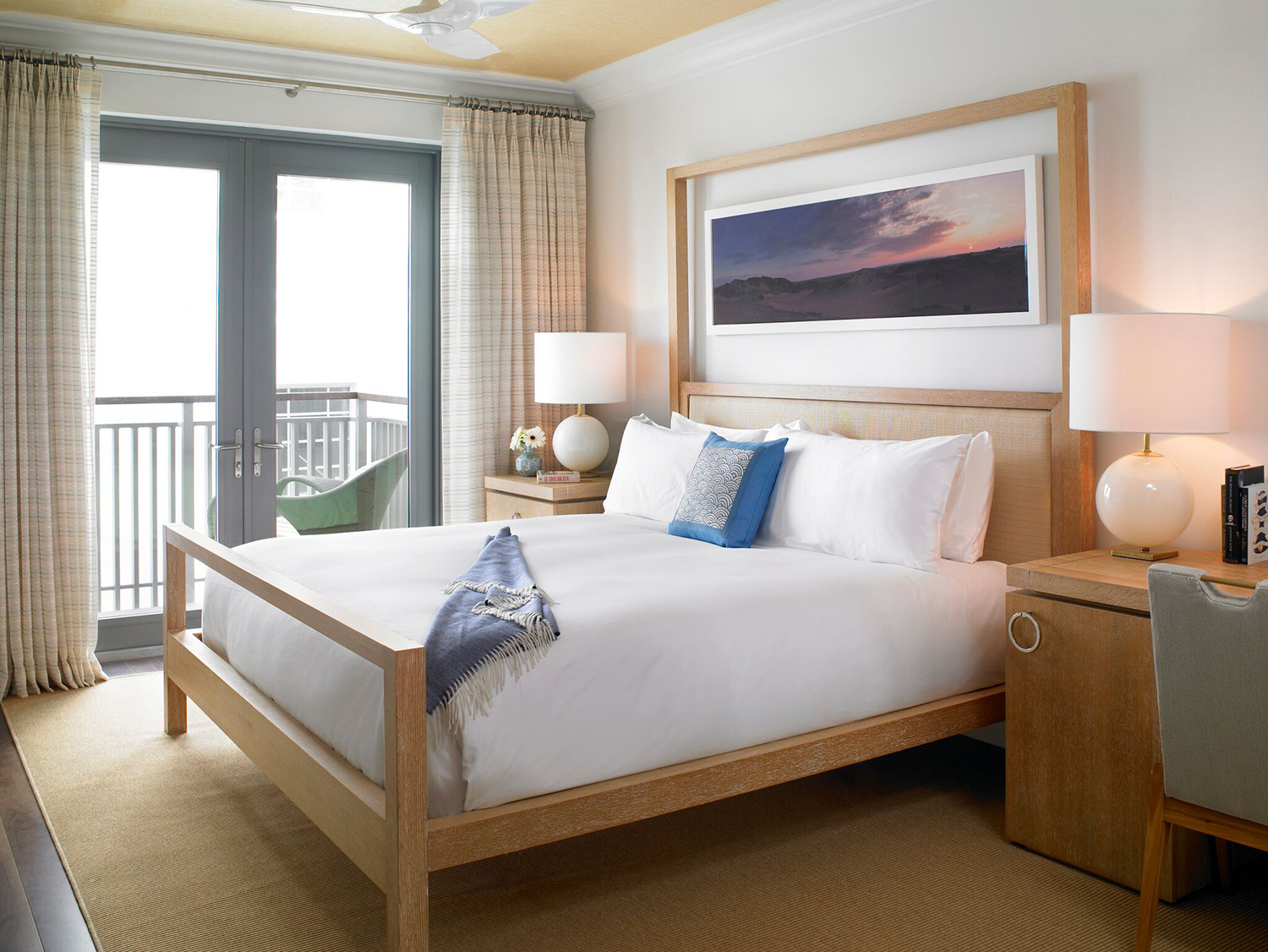 Breezy, beach-bright Luxury Rooms - The Betsy South Beach