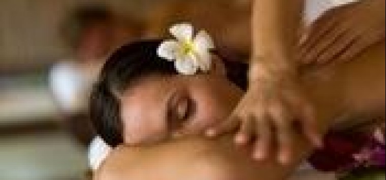 Lomi Lomi Hawaiian style Massage*