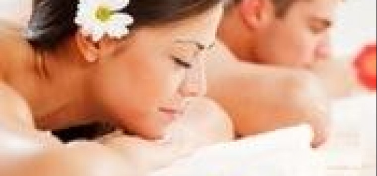 Lomi Lomi Hawaiian style Massage for 2*