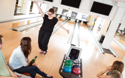 Bowling.jpg