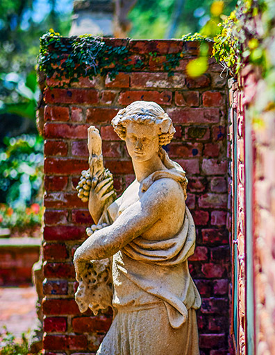 Nine historic homes,<br> nine unique stories