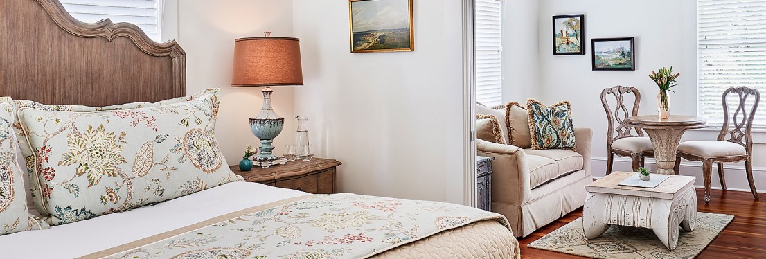Rooms & Suites